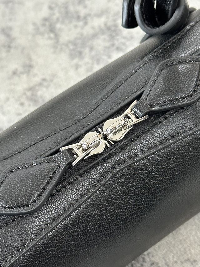 Alaia original lambskin le teckel small bag AL0023 black