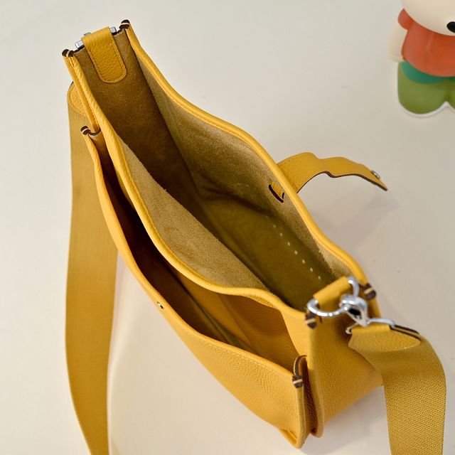 Hermes original togo leather evelyne pm shoulder bag E29 amber