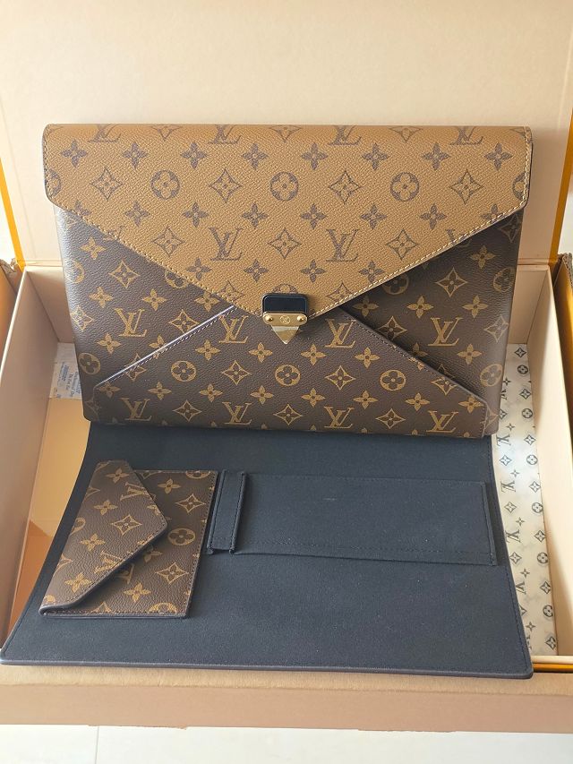 Louis vuitton monogram reverse mark folder GI1139
