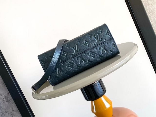 Louis vuitton original calfskin onthego pm handbag M26430 shimmery ink