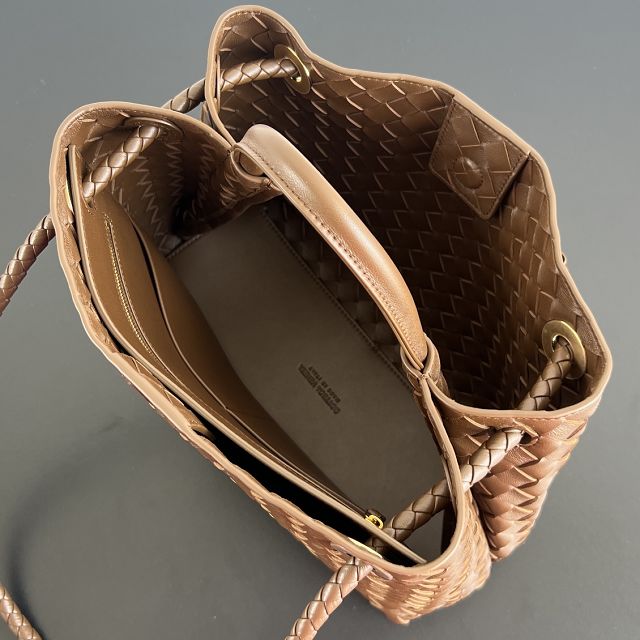 BV original lambskin small andiamo 743568 nocciola