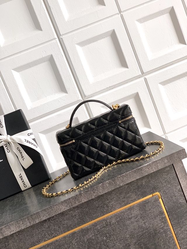 CC original patent calfskin vanity with chain AP4385 black