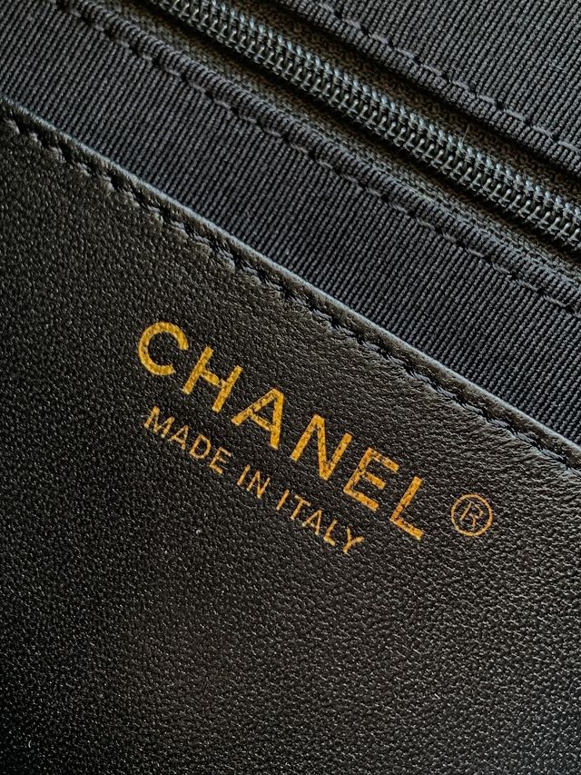 CC original calfskin medium hobo bag AS5970 black