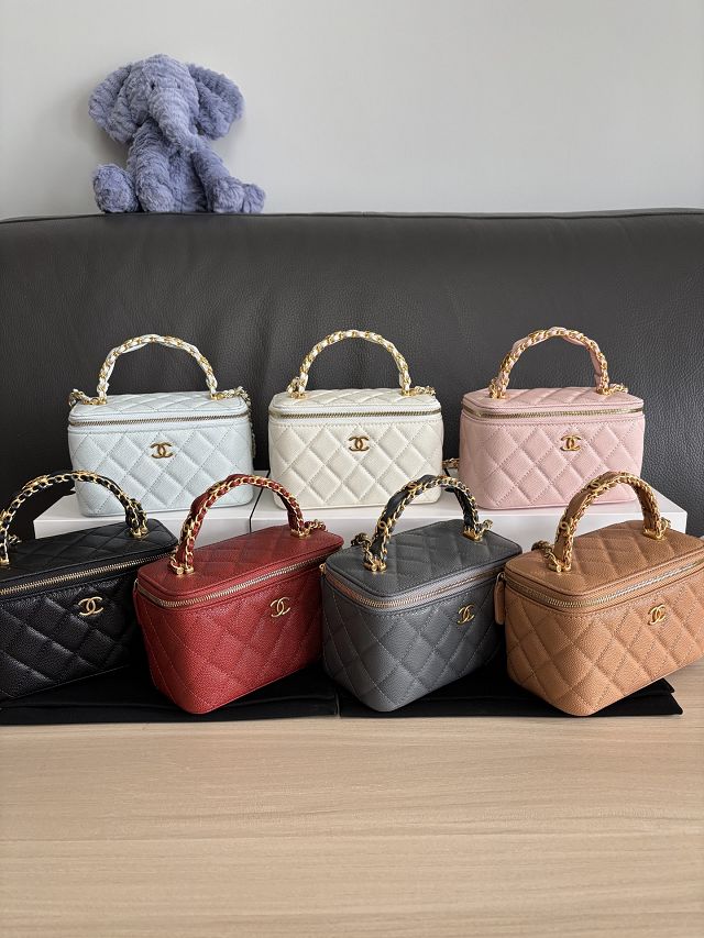 CC original grained calfskin vanity with chain AP5183 