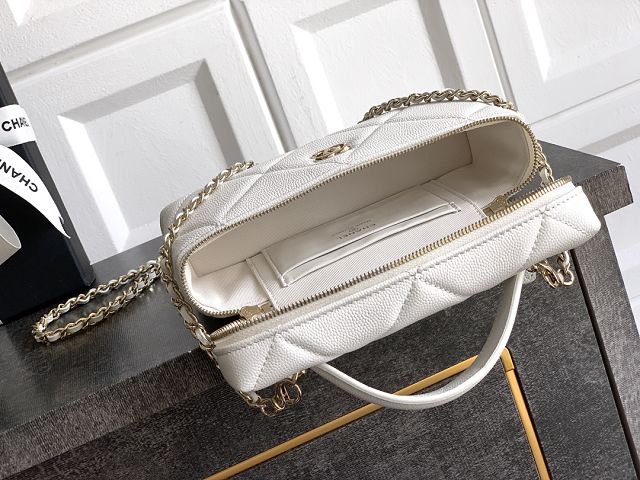 CC original grained calfskin vanity with chain AP4936 white