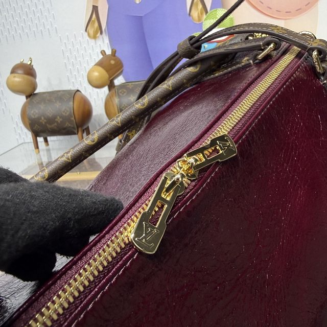 Louis vuitton aged calfskin express travel MM M26308 bordeaux