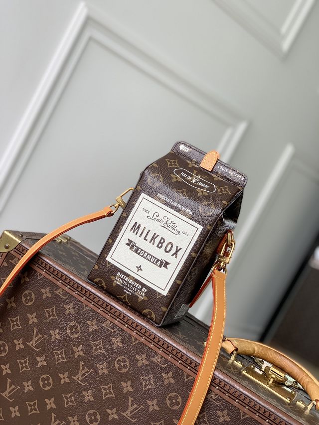 Louis vuitton original monogram canvas milk bag M29326