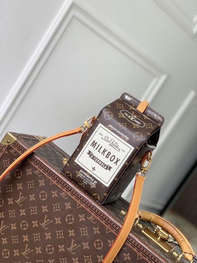 Louis vuitton original monogram canvas milk bag M29326