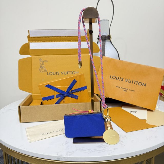 Louis vuitton original monogram canvas phone holder M28125 
