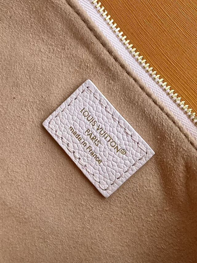 Louis vuitton original calfskin liv pochette M29495 light pink