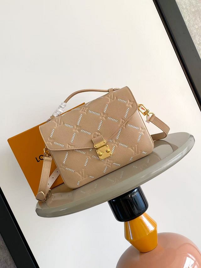 Louis vuitton original calfskin pochette metis M29497 hazelnut