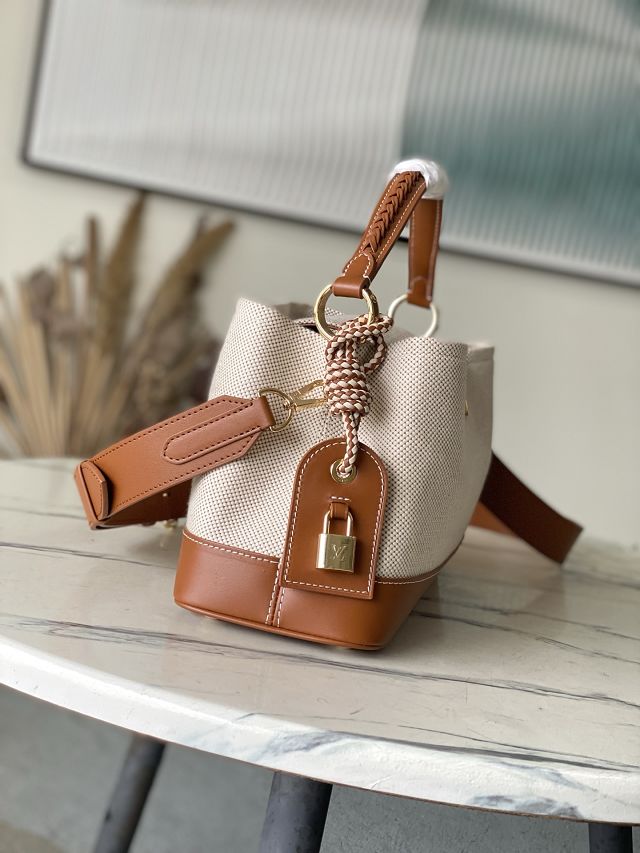 Louis vuitton original canvas capucines weekend mm M28438 