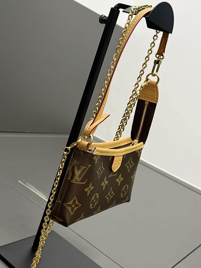 Louis vuitton original monogram canvas chain with pouch M40309