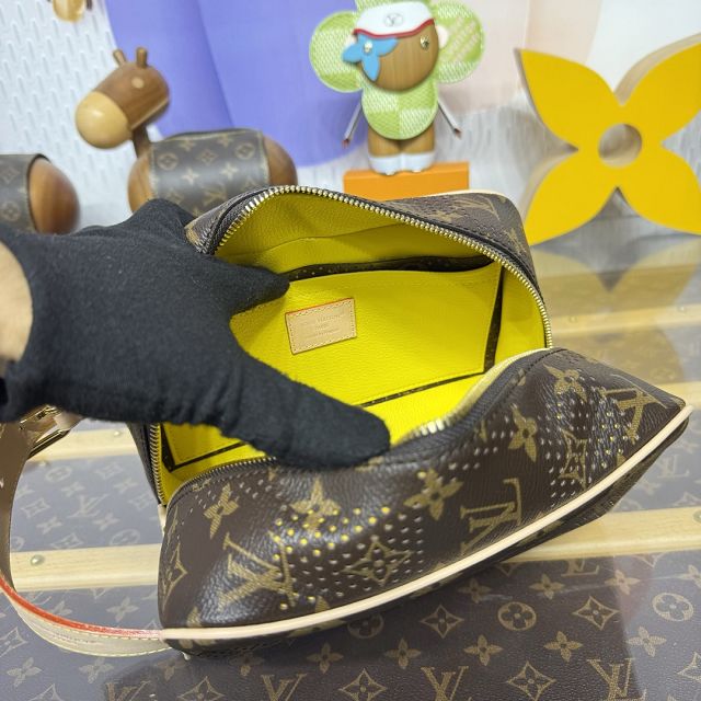 Louis vuitton original monogram canvas locker dopp kit M29165