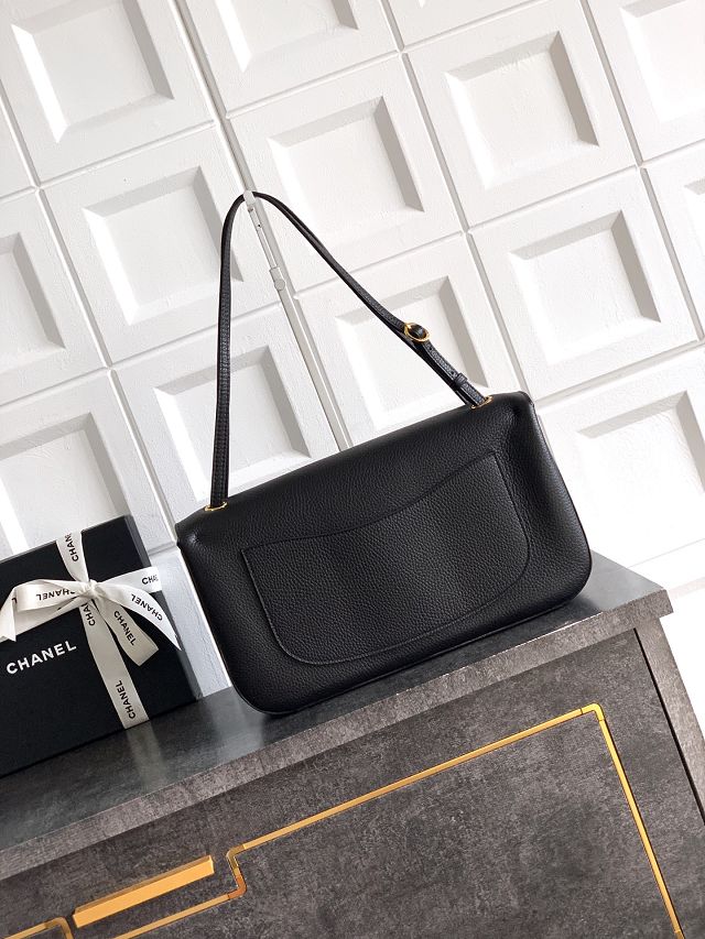 CC grained calfskin maxi flap bag AS6231 black