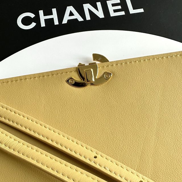 CC lambskin maxi flap bag AS6482 yellow